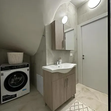 Classy Loui 1 * Durres