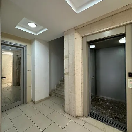 Classy Loui 1 Apartment Durrës